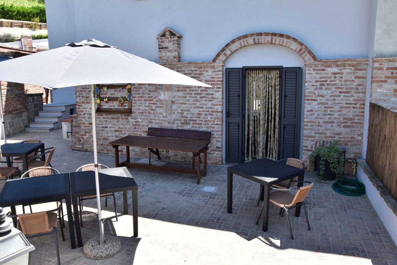 B&B La Dolce Vita Priocca 外观 照片